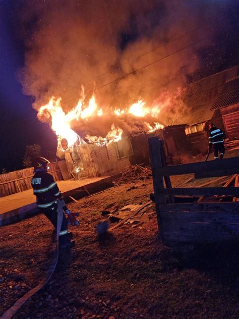 O Cas Din Bosanci A Luat Foc De La Co Ul De Fum Neizolat Corespunz Tor