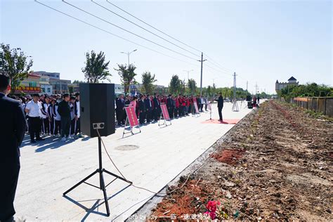 内湖镇开展植此青绿绿美内湖植树活动 工作动态 陆丰市人民政府