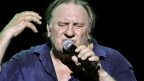 Gérard Depardieu Dejó De Cantar En Antibes El 4 Y 5 De Marzo Por El