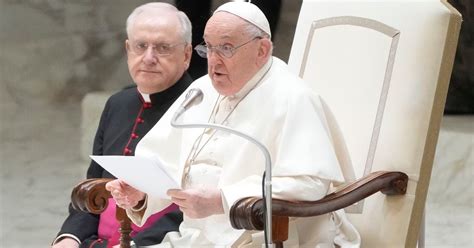 Pope Francis Apologizes For Using Homophobic Slurs While Saying No To Gay Priests