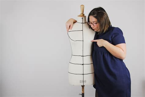 Le mannequin de couture indispensable ou non Couture Débutant