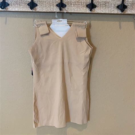 Bali Intimates Sleepwear Sale Nwt The Bali Easy Lite Tank In Nude Poshmark