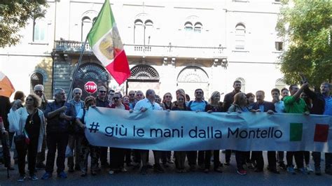 Manifestazione Contro Migranti Alla Caserma Montello Ottobre