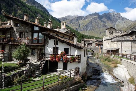 Italien Piemont Cuneo Valle Varaita Borgo Antico Di Chianale I Borghi