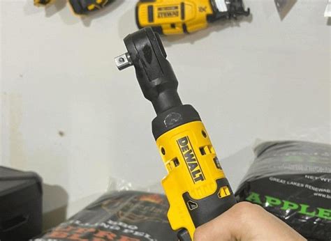 Get The Performance And Power With A Dewalt Cordless Ratchet