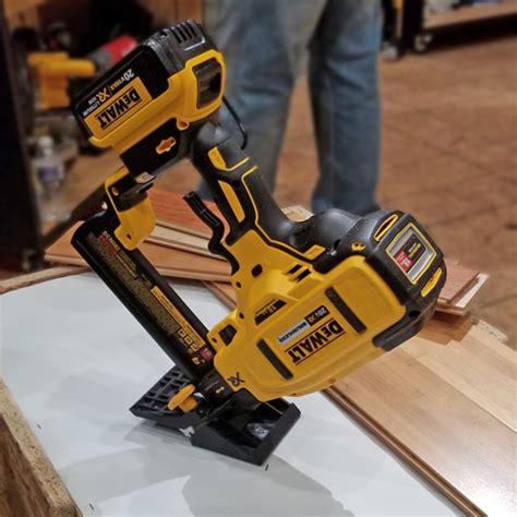 Review The Dewalt 20v Cordless Framing Nailer In Action — Az Diy Guy