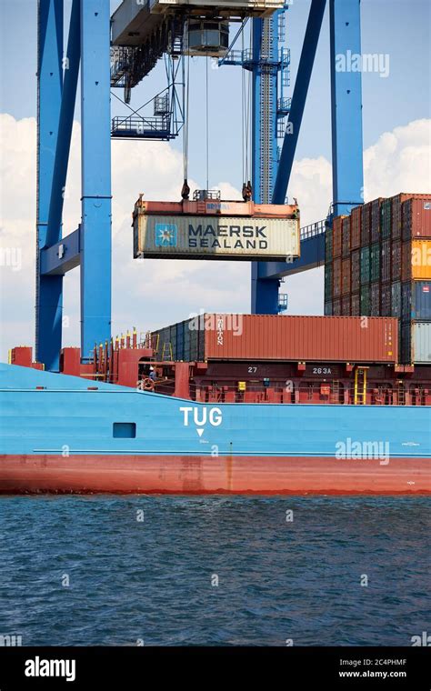 Maersk Sealand Container Hi Res Stock Photography And Images Alamy