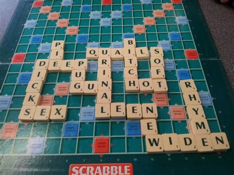 Scrabble with friends at school Scrabble, True, Friends, School, Amigos ...