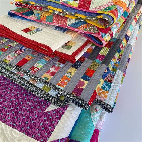 Come See Whats In Discovering Hidden Quilts Aunt Ems Quilts Quilts