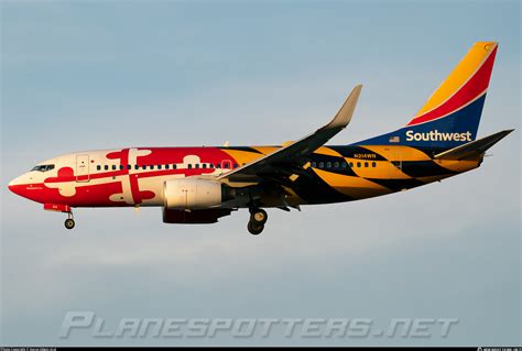 N Wn Southwest Airlines Boeing H Wl Photo By Aaron Edwin Arul