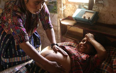 Suivi périnatalité auprès d une femme maya cakchiquel Jardins du Monde