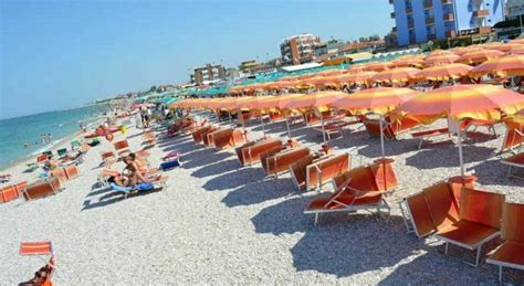 Stabilimenti Balneari Aperti Dal Maggio Le Prenotazioni Stanno