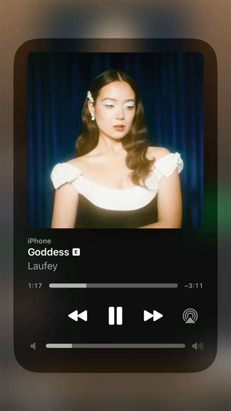 Laufey 🐰 in 2024 | Music, Spotify, She song