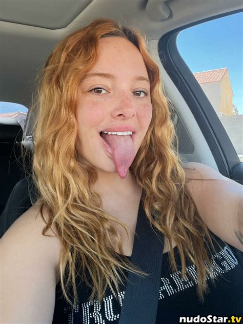 Long Tongue Fetish Longtonguelewis Diqueentongue Longtonguelewis Nude OnlyFans Photo 165