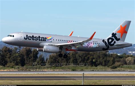 VH VFY Jetstar Airways Airbus A320 232 WL Photo By Robbie Mathieson