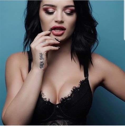 Saraya Knight Aka Paige WWE Nude And Sexy Photos The Fappening