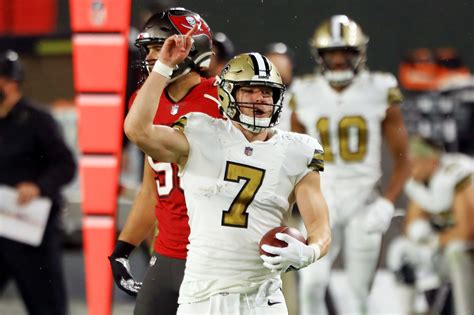 Taysom Hill Contract: New Orleans Saints Paying Quarterback A Starter's ...