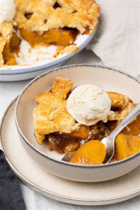 Peach Cobbler with Pie Crust - Spatula Desserts