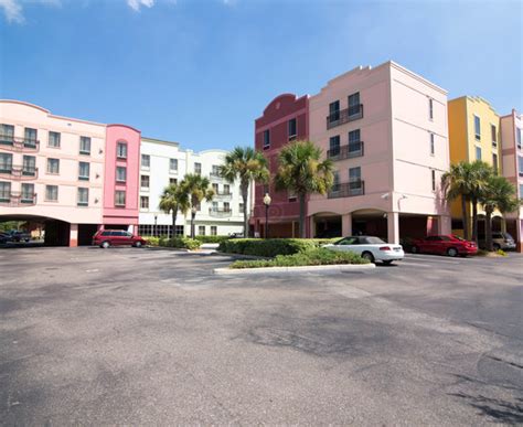 Hampton Inn & Suites Amelia Island-Historic Harbor Front in Fernandina ...