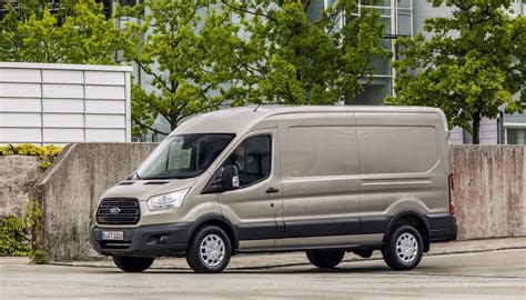 Transporter Ford Transit Mit Den Neuen Euro 6 Motoren Handwerk Magazin