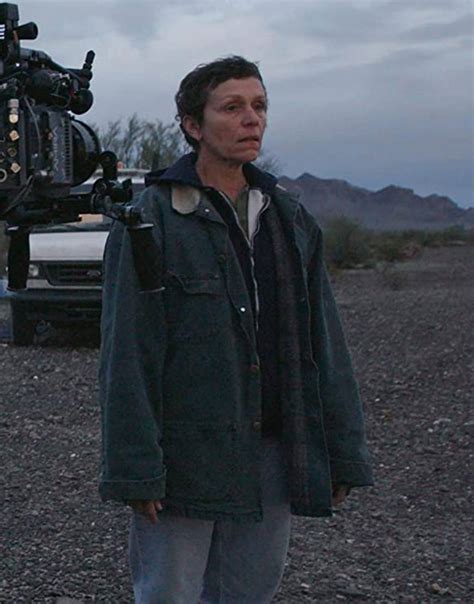 Nomadland's Fern (Frances McDormand) Coat