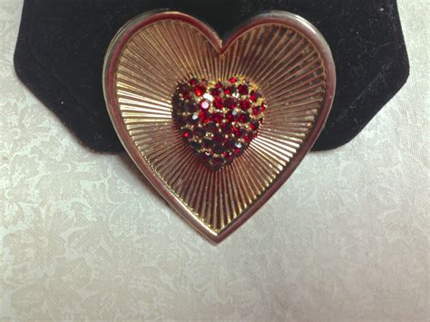 Vintage Gold Tone Heart Brooch With Red Rhinestones Etsy Ireland