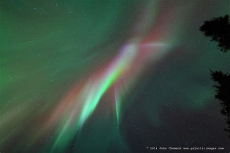 Eye-Popping Aurora in Alaska - Universe Today