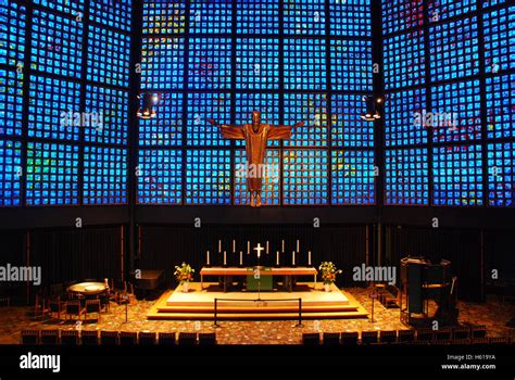 In Der Kaiser Wilhelm Gedaechtniskirche Berlin Deutschland