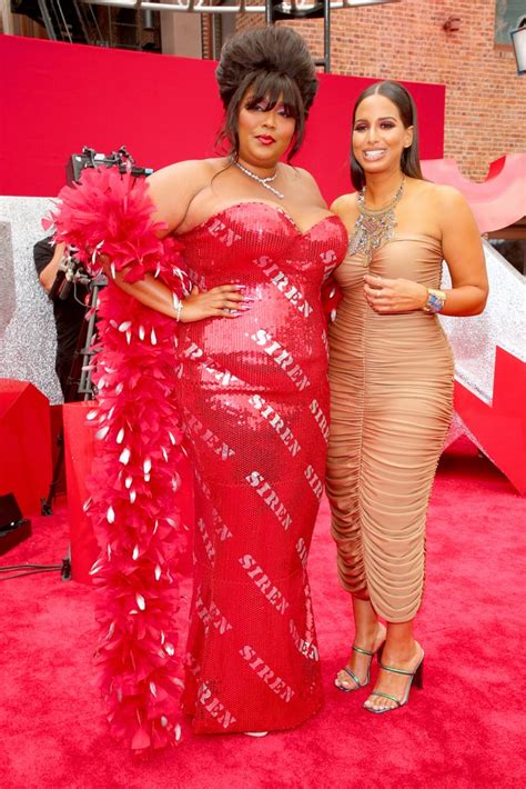 Lizzo At The 2019 Mtv Vmas Pictures Popsugar Celebrity Photo 29