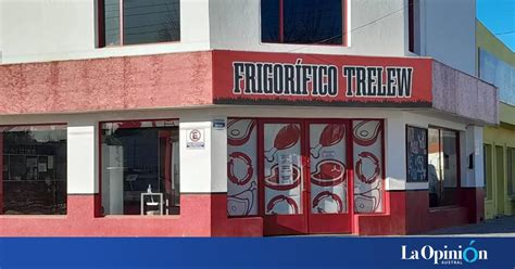 Asaltaron a un encargado de frigorífico y lo tomaron como rehén para