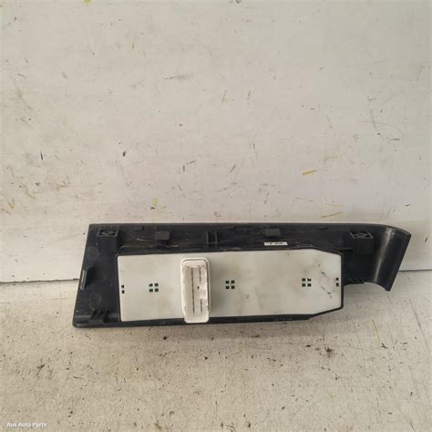 Used Power Door Window Switch For Barina Rh Front