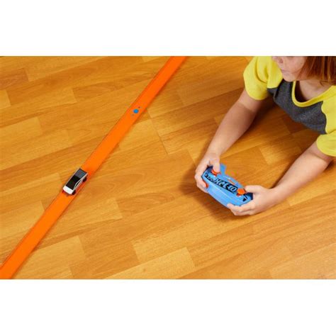 Hot Wheels Távirányítós kisautó Cybertruck JátékNet hu