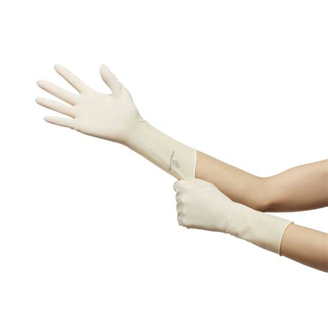 Protexis Pi Classic Polyisoprene Surgical Glove Size 65 Ivory Bx50