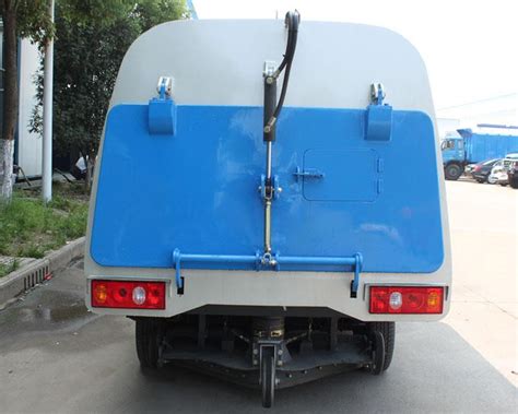 China High Quality 2CBM Parking Lot Sweeper Truck Manufacturers, Suppliers - Factory Direct ...