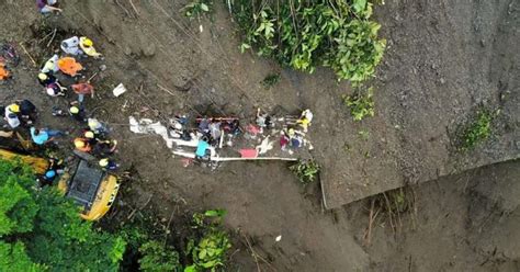 Deslizamento De Terra Soterra ônibus E Deixa Ao Menos 33 Mortos Na Colômbia