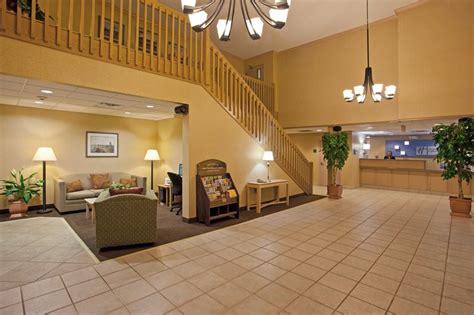 Holiday Inn Express CLEVELAND-VERMILION - 2 Reviews - 2417 State Route 60, Vermilion, OH ...