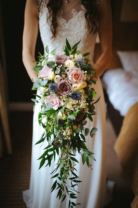 What Are The Different Types Of Bridal Bouquets