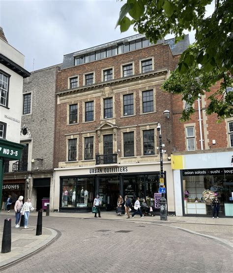 Urban Outfitters Cambridge Mr Ignavy Cc By Sa 2 0 Geograph