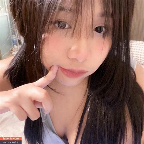 Lllyume Cm Aka Liiyume Cm Aka Yumeux Nude Leaks Onlyfans Faponic