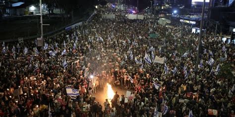 Hiljade Izraelaca Na Ulicama Tra E I Netanijahuovu Ostavku Zbog Rata U