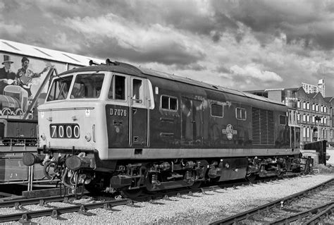 Br Wr Hymek Diesel Hydraulic Class 35 No D7076 At Liverpoo Flickr