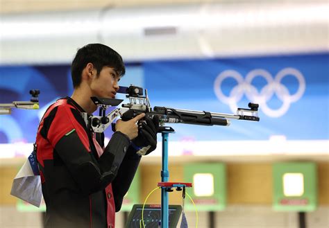 第五金！盛李豪男子10米气步枪夺冠，实在太稳了金牌李豪奥运会新浪新闻