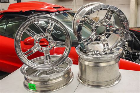 Tips For Selecting Wheels And Tires For Drag And Drive Racing Events