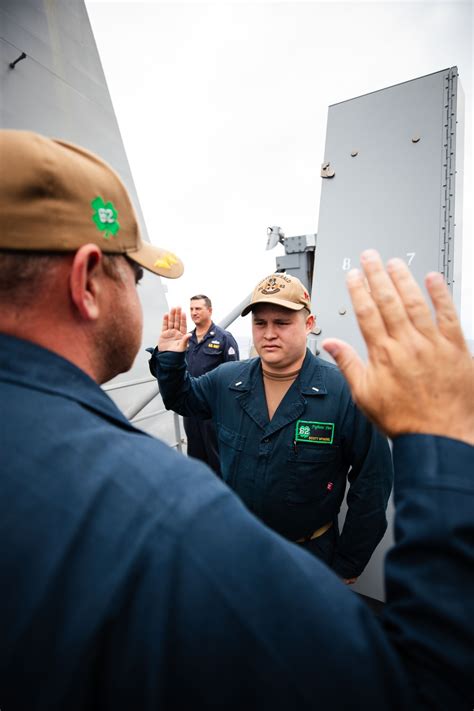 DVIDS Images USS Fitzgerald Pinning Ceremony Image 1 Of 9