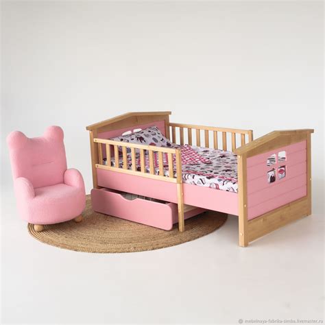 Детская раздвижная кровать домик с бортиком Forest pink от года купить ...