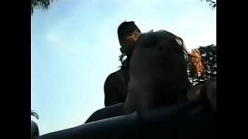 Mulata A Cuatro Patas Y Gimiendo Caliente XVIDEOS