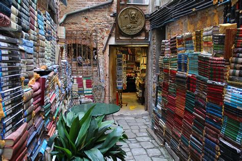 Of The Most Unbelievably Beautiful Bookstore In The World Arch O