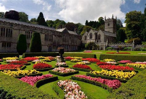 Circular Walks Around Lanhydrock