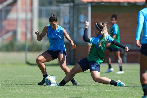 Gurias Gremistas Finalizam Prepara O Para Jogo Contra Palmeiras