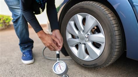 Miernik Ci Nienia W Oponach Manometr Czy Warto Go Kupi Autotrends